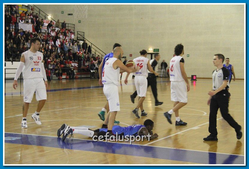 121223 Aquila 234_tn.jpg